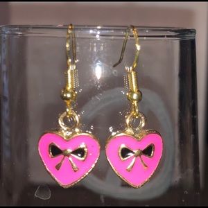 💕So cute! Hearts and bows!💕